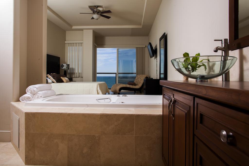 Playa Bonita Luxury Suites Rosarito Phòng bức ảnh
